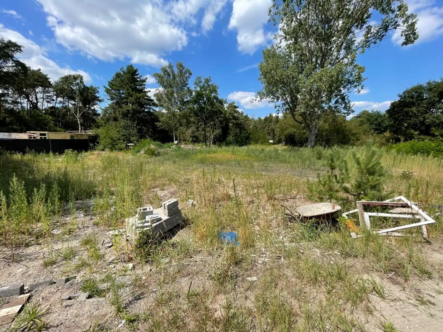 Twee halfopen bebouwingen samen te koop  met uitzicht op natuur en water foto 11