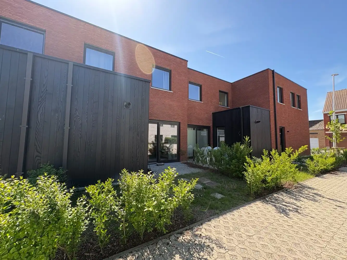 Lichtrijke nieuwbouwwoning in het hartje van Torhout foto 10