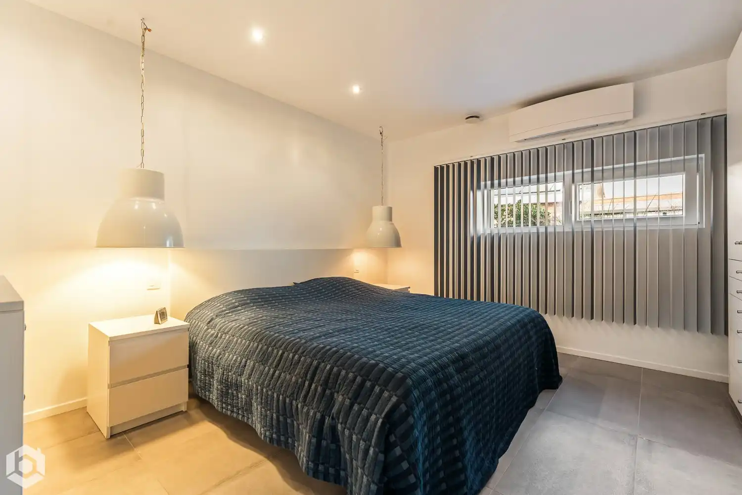 Volledige gerenoveerde woning met 3/4 slpkrs en mooie tuin te Walem/Mechelen foto 4