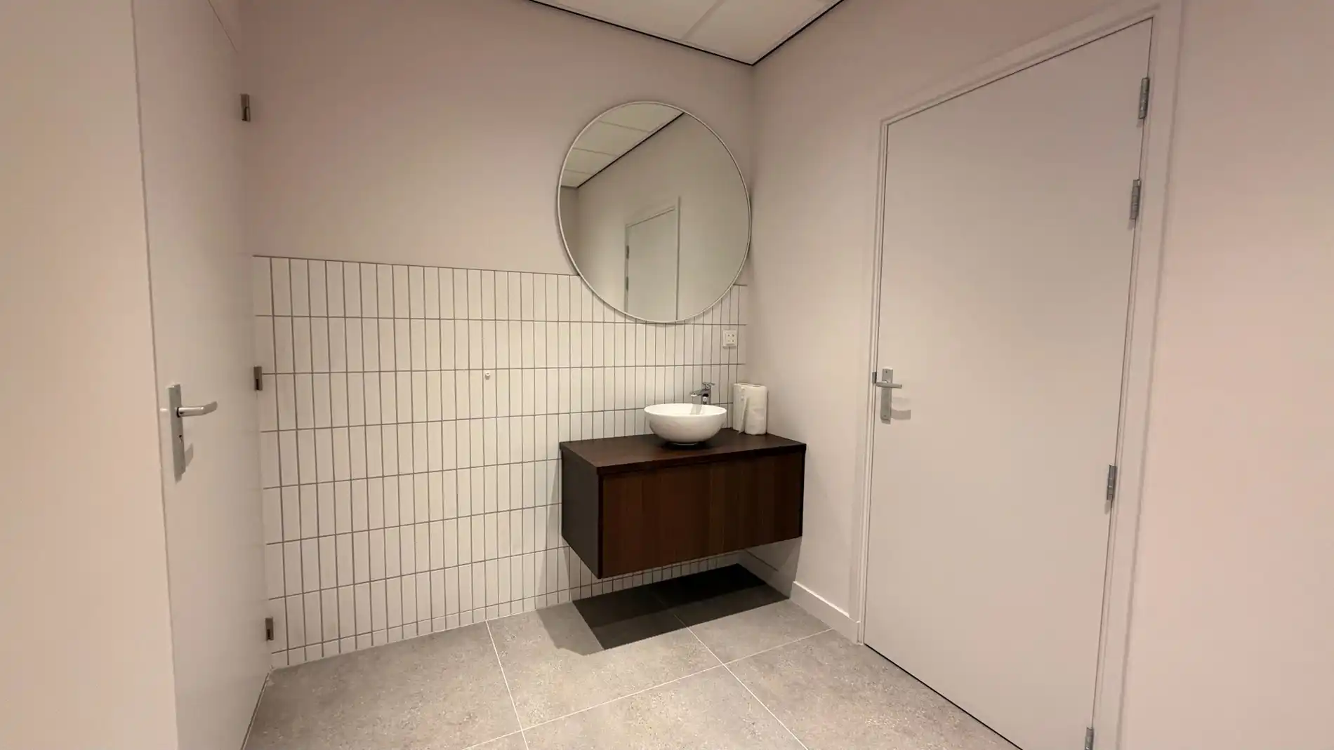 Instapklare kantoren te huur in herenhuis aan de Meir in Antwerpen foto 12