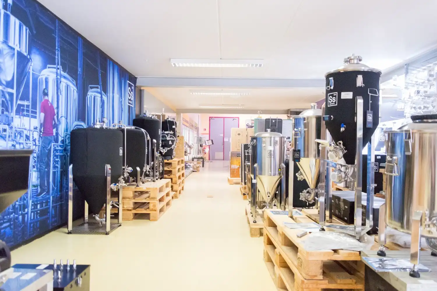 Industrieel-magazijn-logistiek te koop foto 27