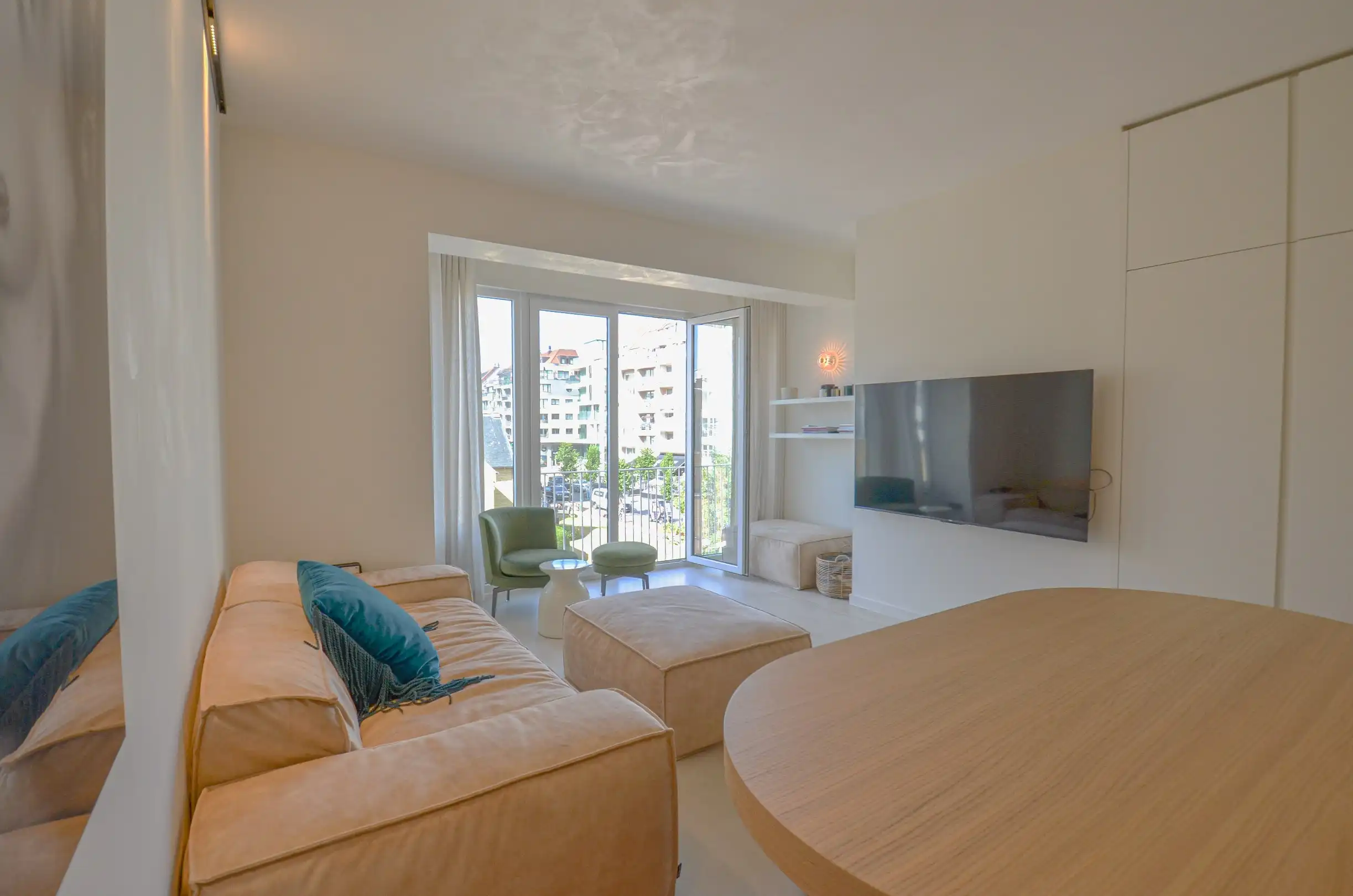 Stijlvol appartement met een open zicht gelegen nabij de Dumortierlaan. foto 5