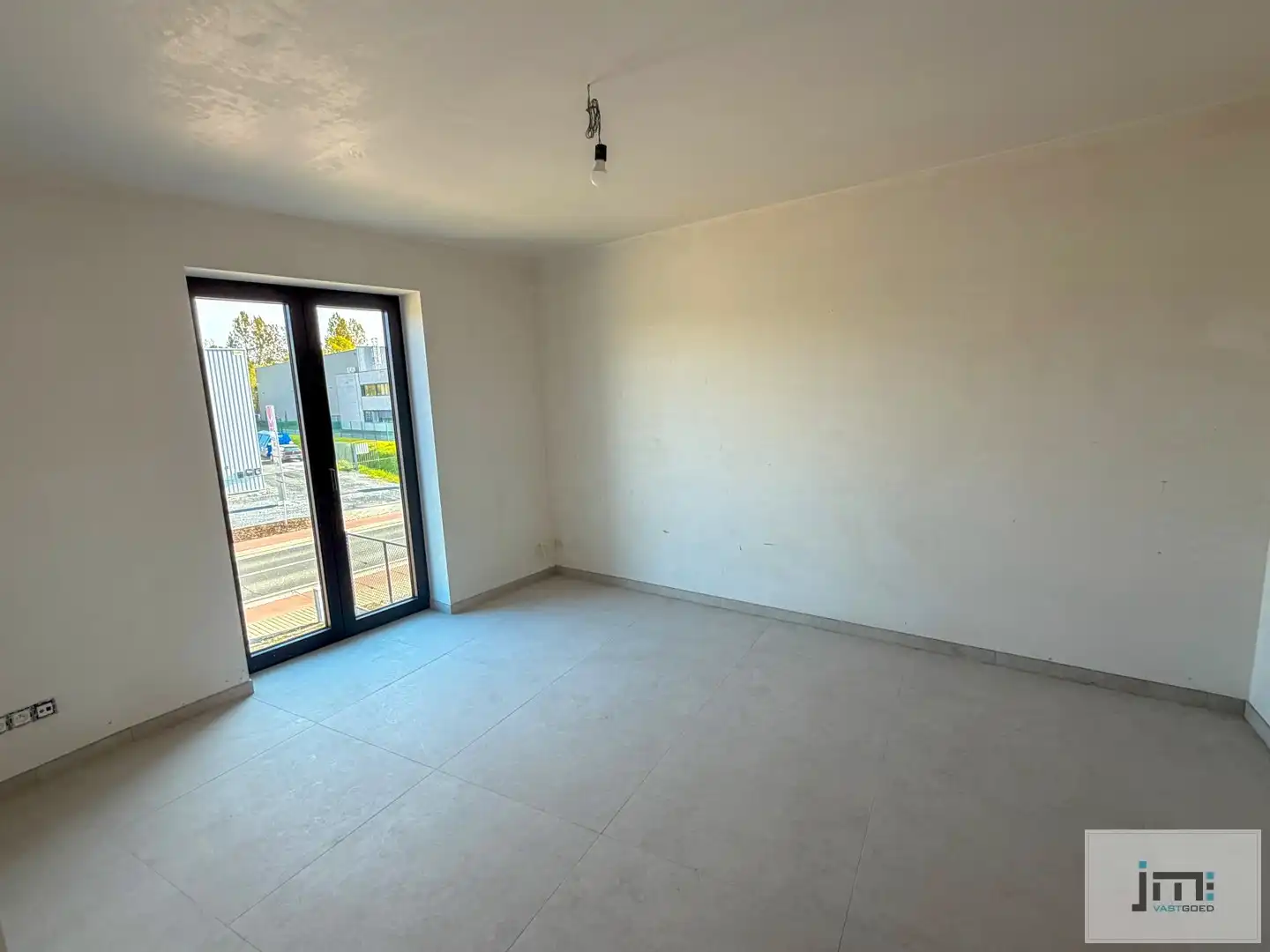 Prachtig appartement met 3 slaapkamers, carport en tuinberging foto 7