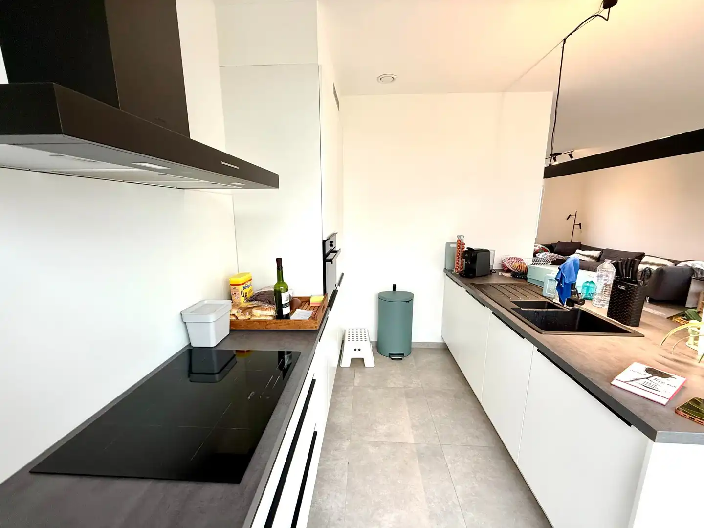 Zeer recente, instapklare woning met 3 slaapkamers en tuin foto 9