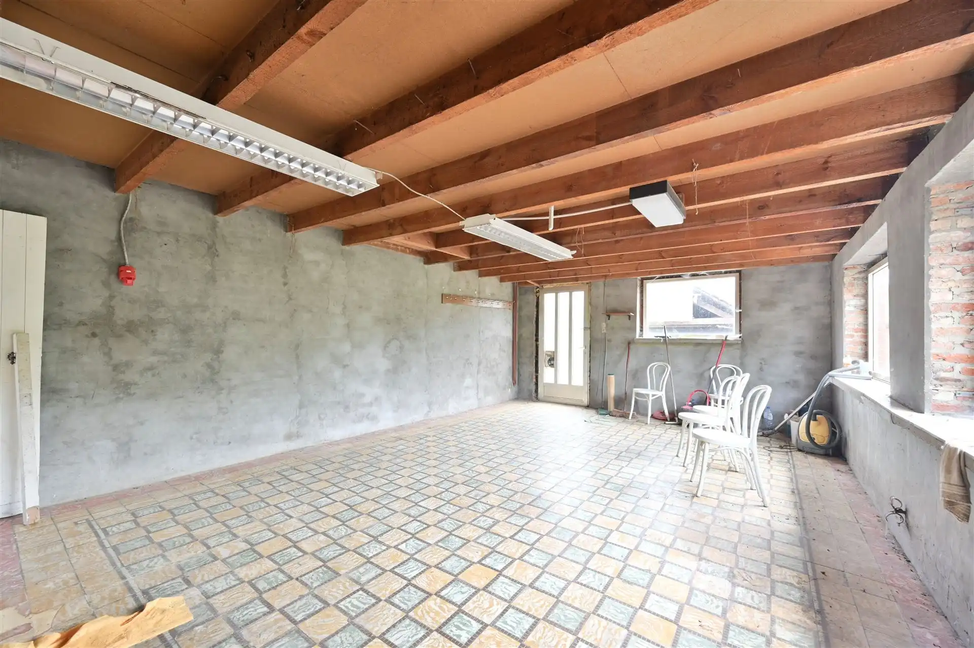 Te renoveren hoeve op rustige locatie foto 11
