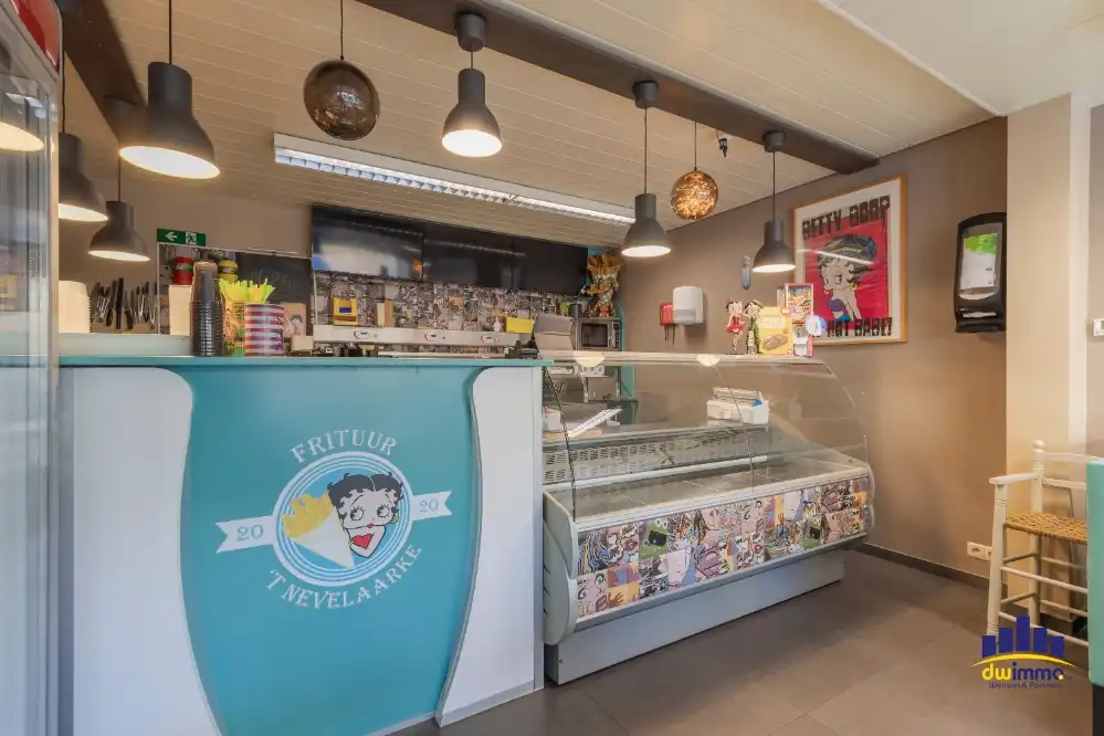 Overname frituur met woonst - op toplocatie in Nevele foto 4