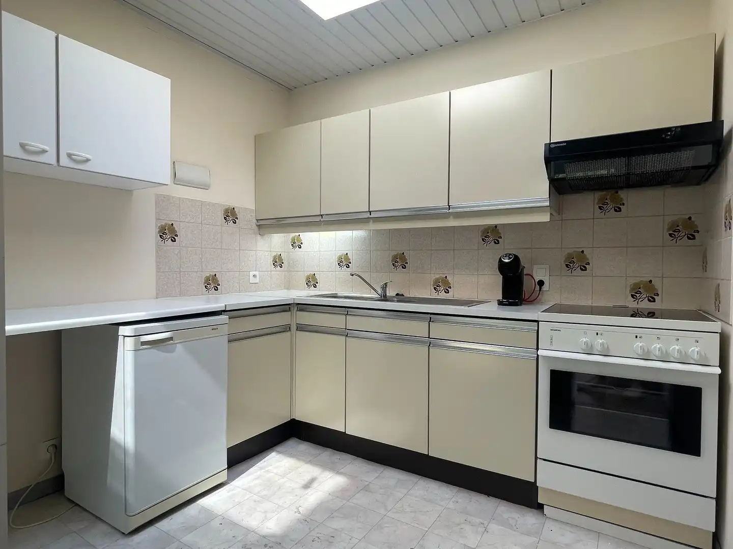 Mooi 2 slaapkamer appartement met autostaanplaats foto 4