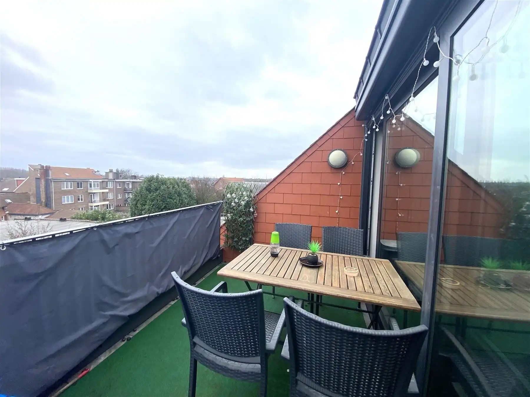 Mooi appartement met terras en buitenstaanplaats  foto 4