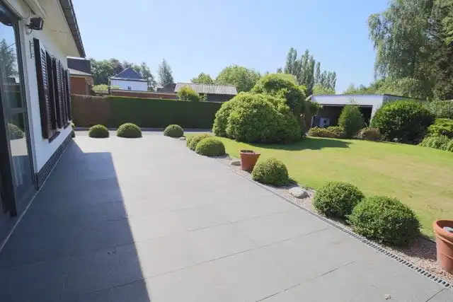 Bungalow met ruime zolder foto 8