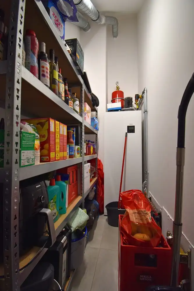 Verzorgd appartement met 2 slaapkamers en terras te huur nabij het centrum van Sint-Pieters-Leeuw foto 12