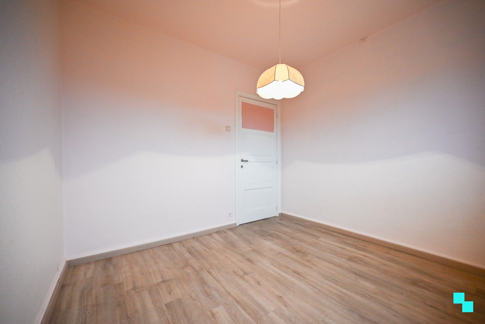 Rustig gelegen ééngezinswoning nabij centrum Izegem met garagebox en uitweg foto 24