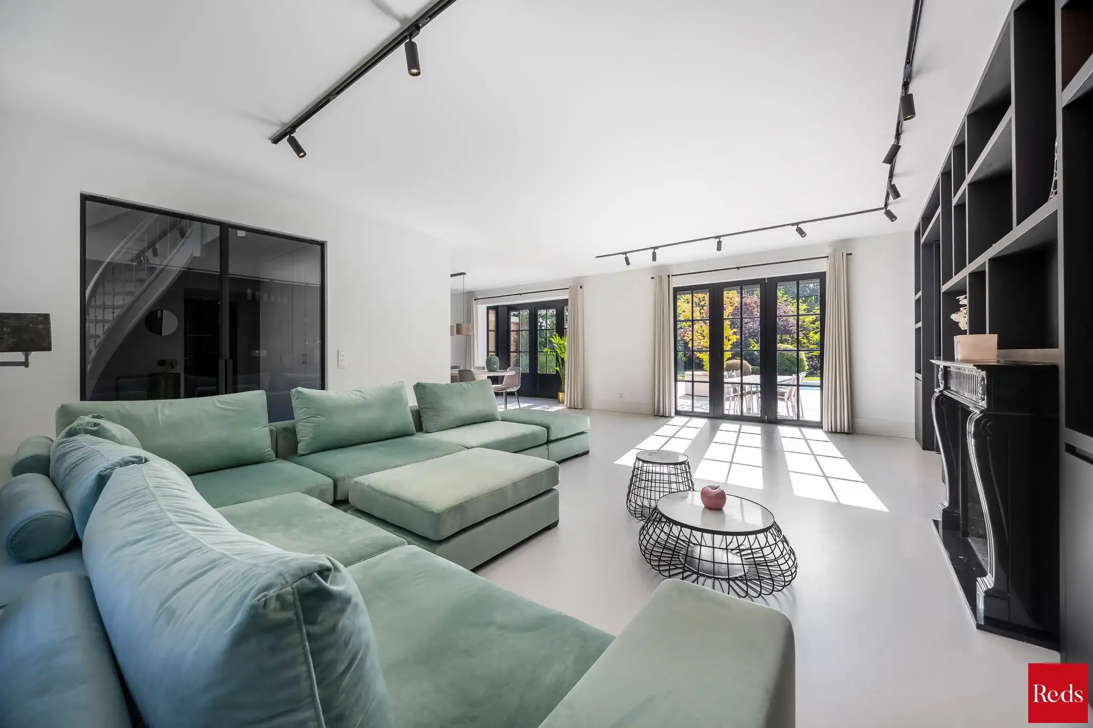 Prestigieuze villa met zwembad op 3.528 m² op toplocatie! foto 7