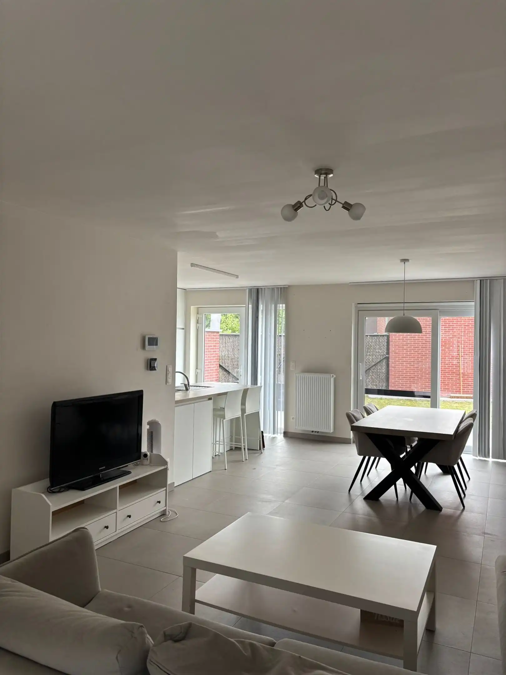 Halfopen bebouwing met 3 slpk's foto 4