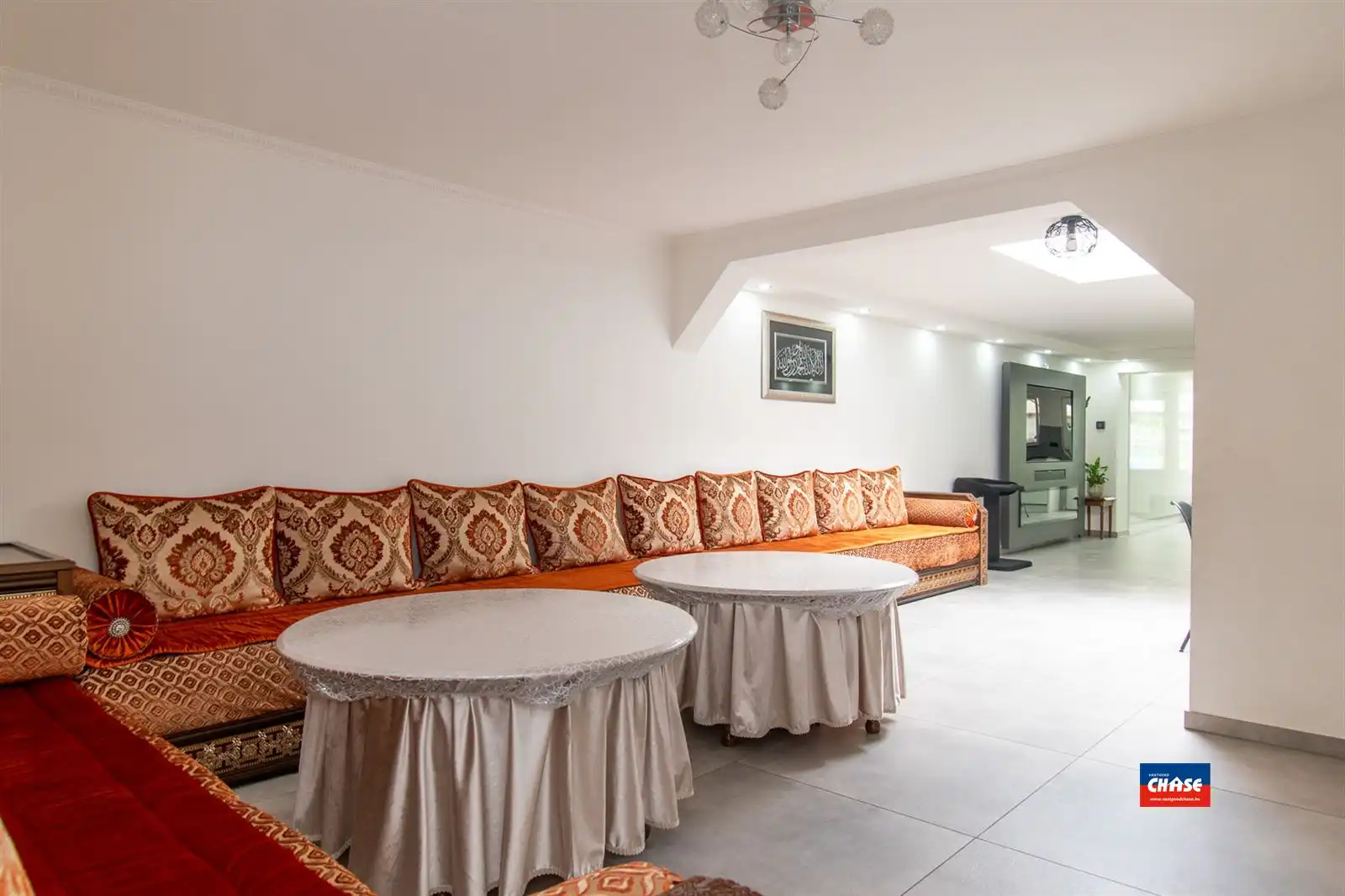 Gerenoveerde rijwoning met 4/5 slaapkamers en grote tuin foto 12