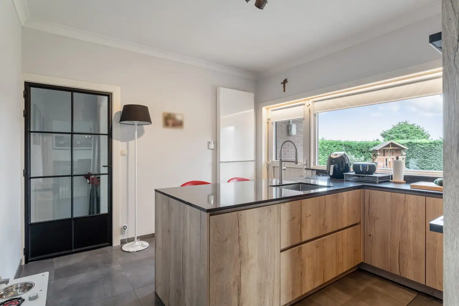 Gerenoveerde woning in het rustig gelegen Brustem. foto 10