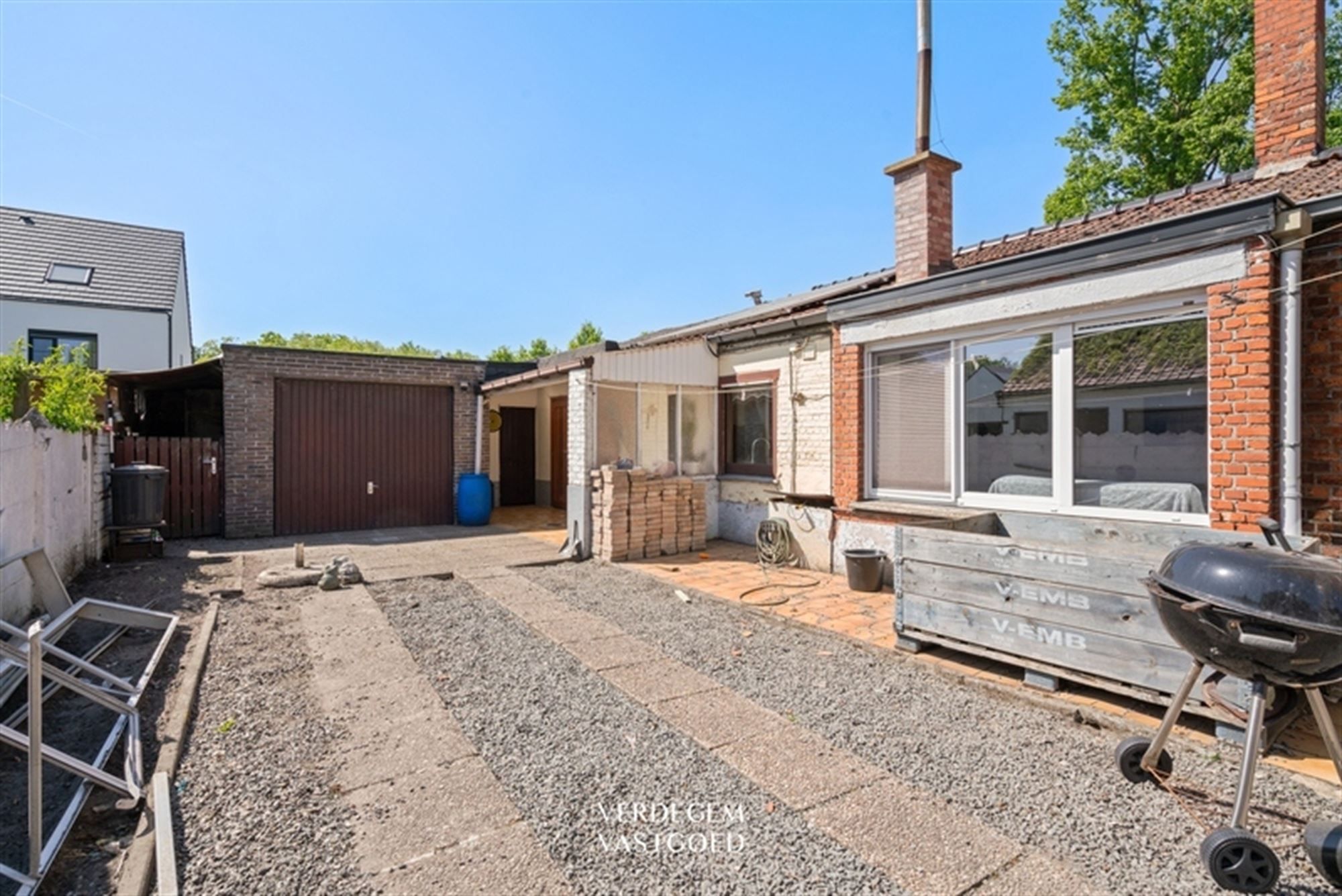 Huis met 3 slaapkamers, garage en tuin foto 16