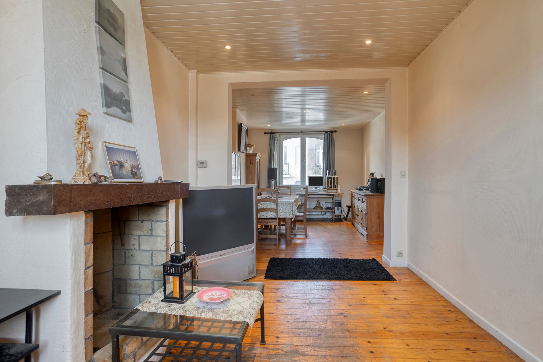 Te renoveren woning met zeer goede ligging! foto 9