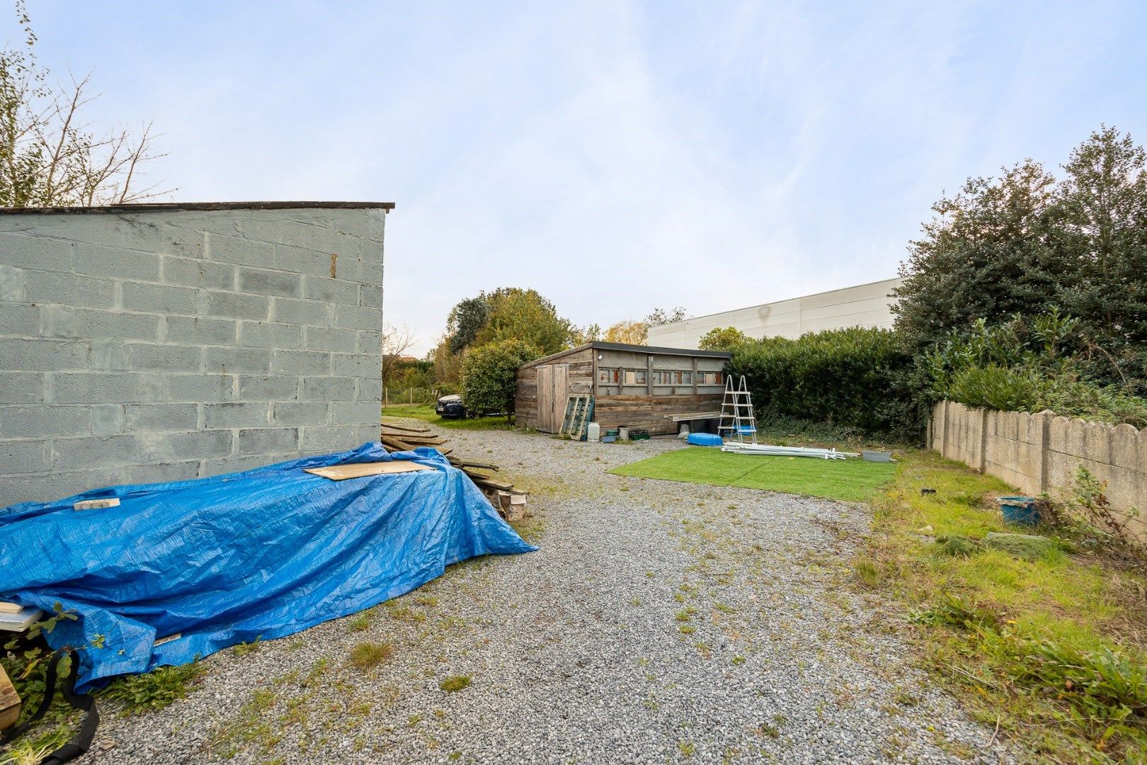 Ruime gezinswoning met 5 slaapkamers en tuin. foto 24