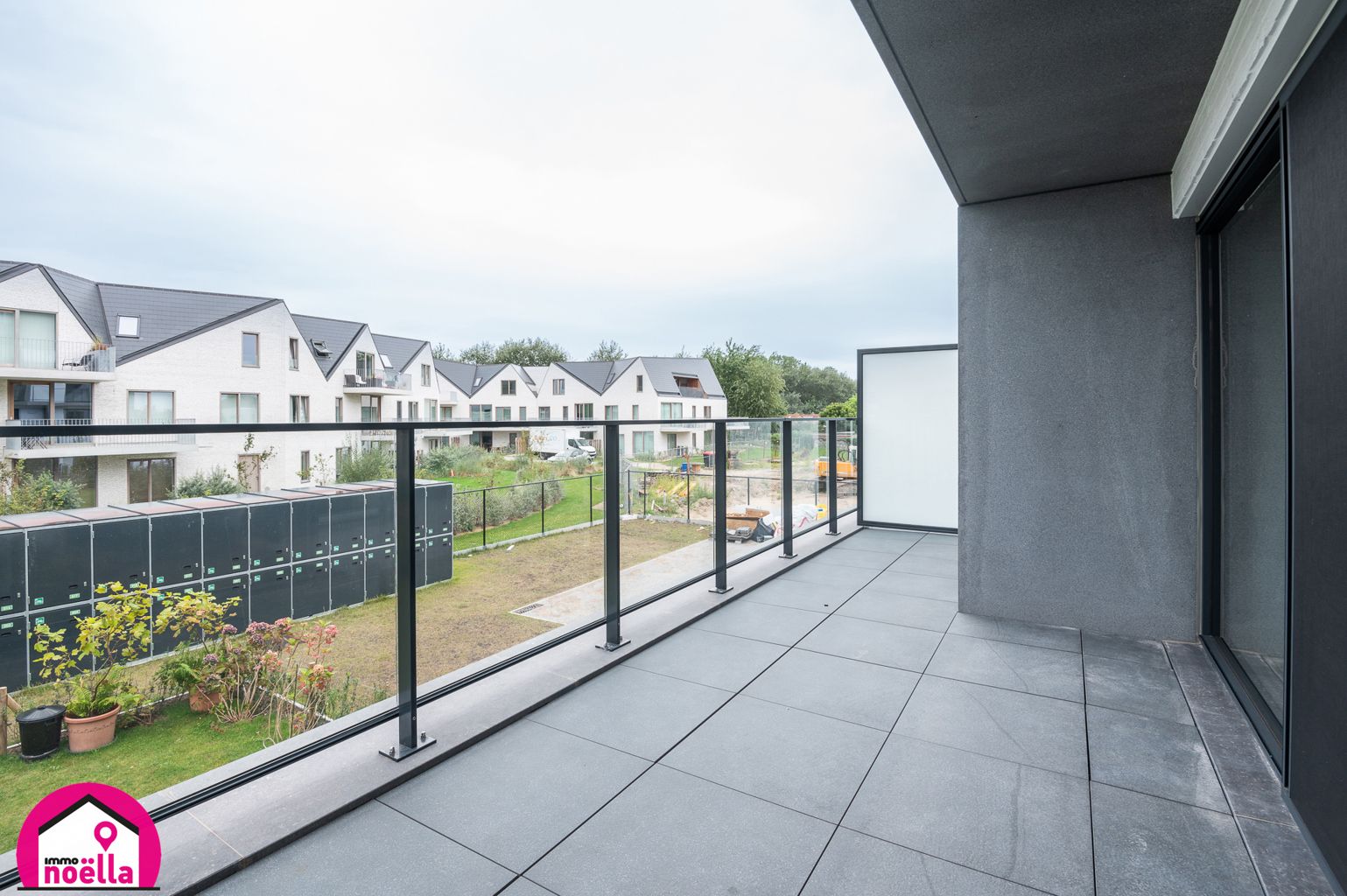 TE HUUR NIEUWBOUWAPPARTEMENT MET 2 SLAAPKAMERS TE WESTENDE foto 2