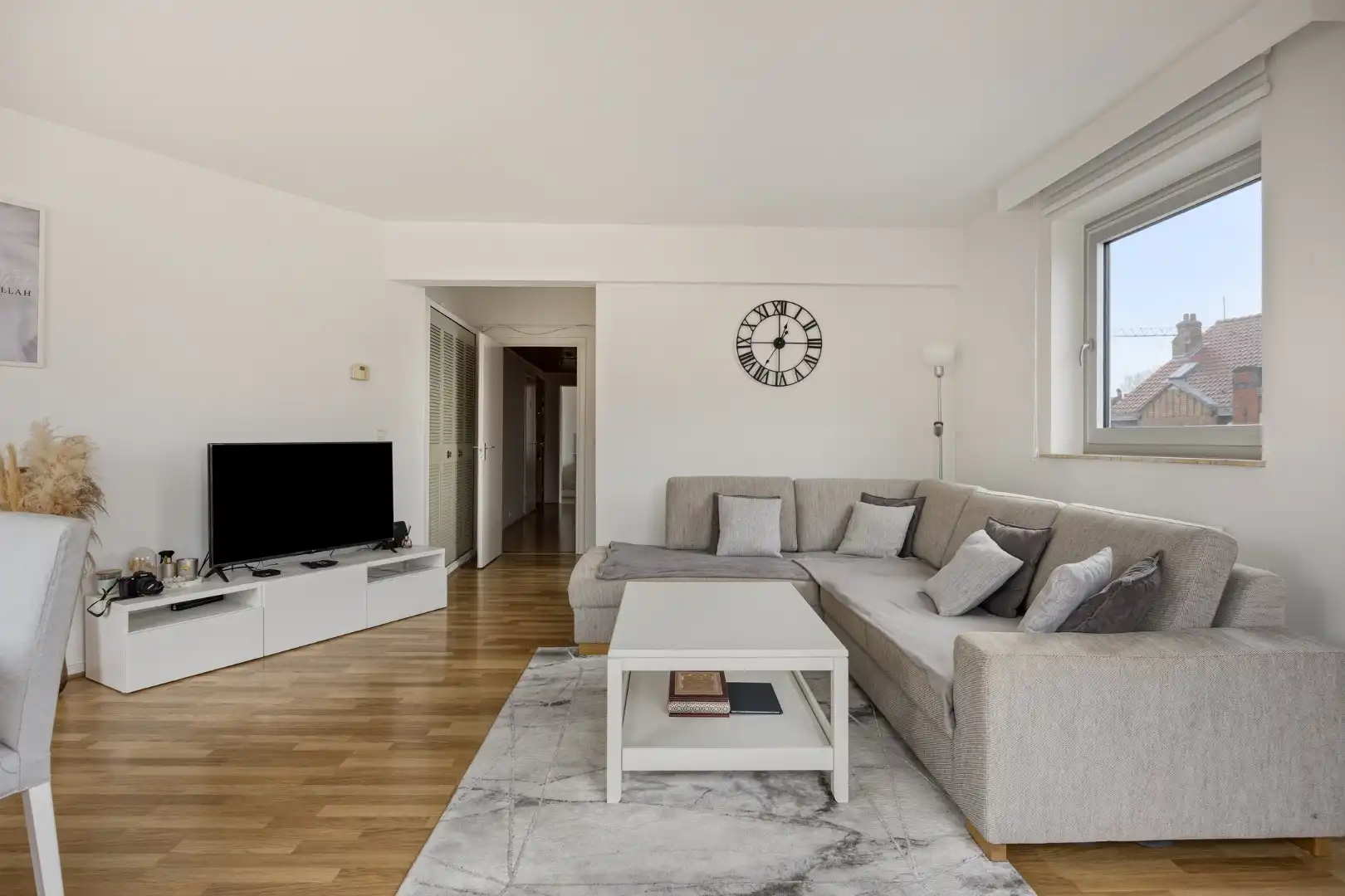 Verzorgd appartement met lift, 2 slaapkamers, garage en kelder foto 6