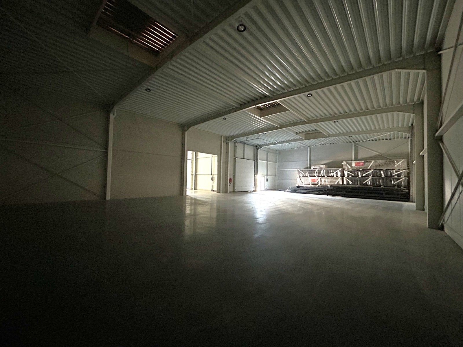 Bedrijfsvastgoed te koop foto 3