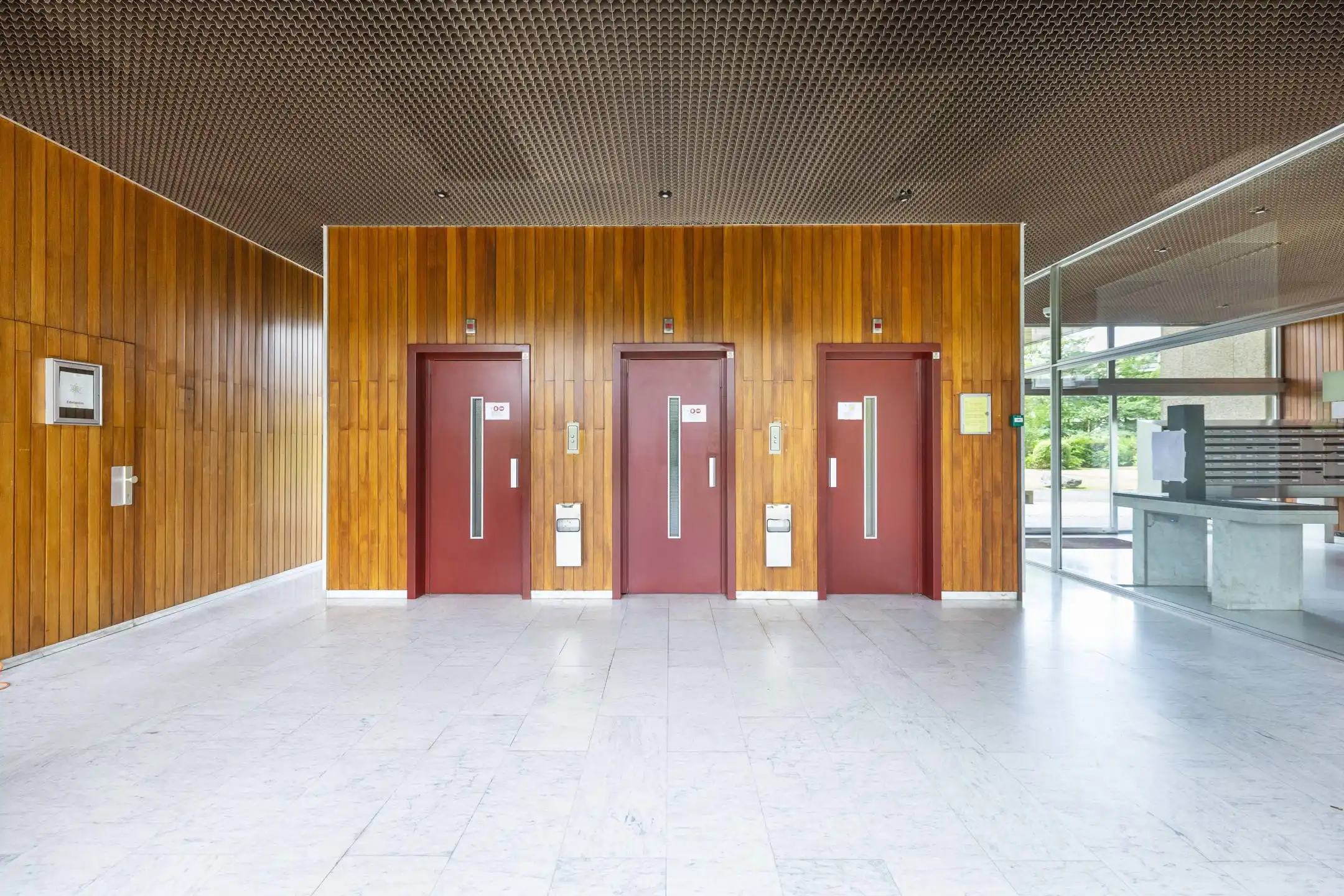 Volledig gerenoveerd appartement 2 slaapkamers van ± 95 m² foto 13