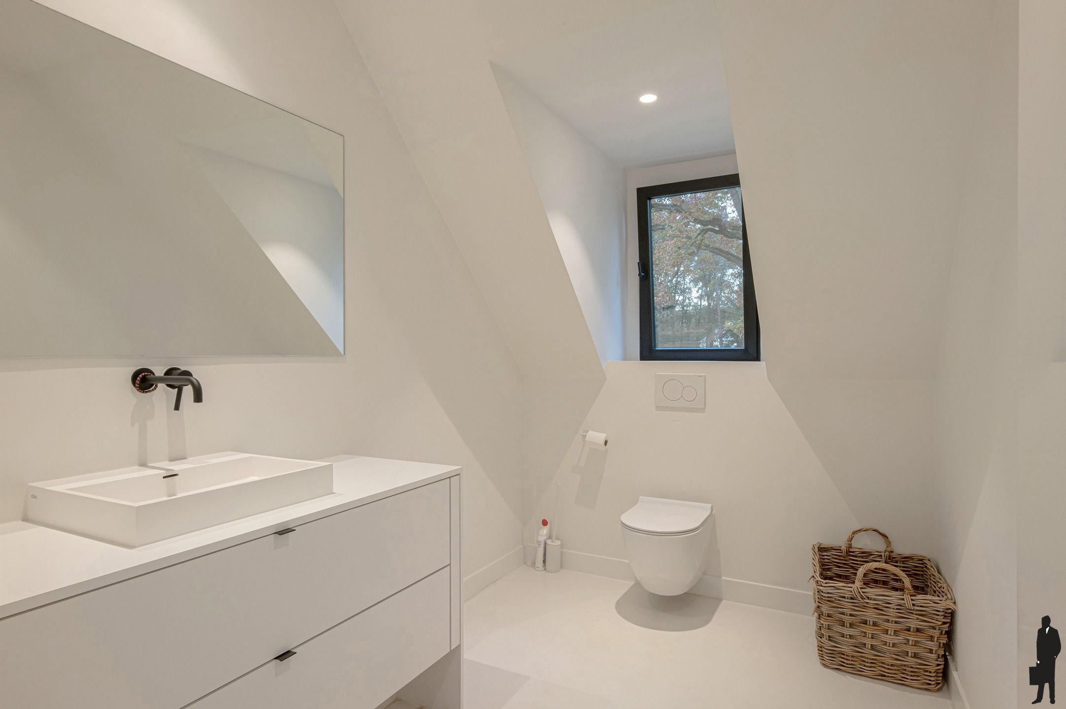 Prachtige recent totaal gerenoveerde villa op ca. 5.311 m².   foto 26