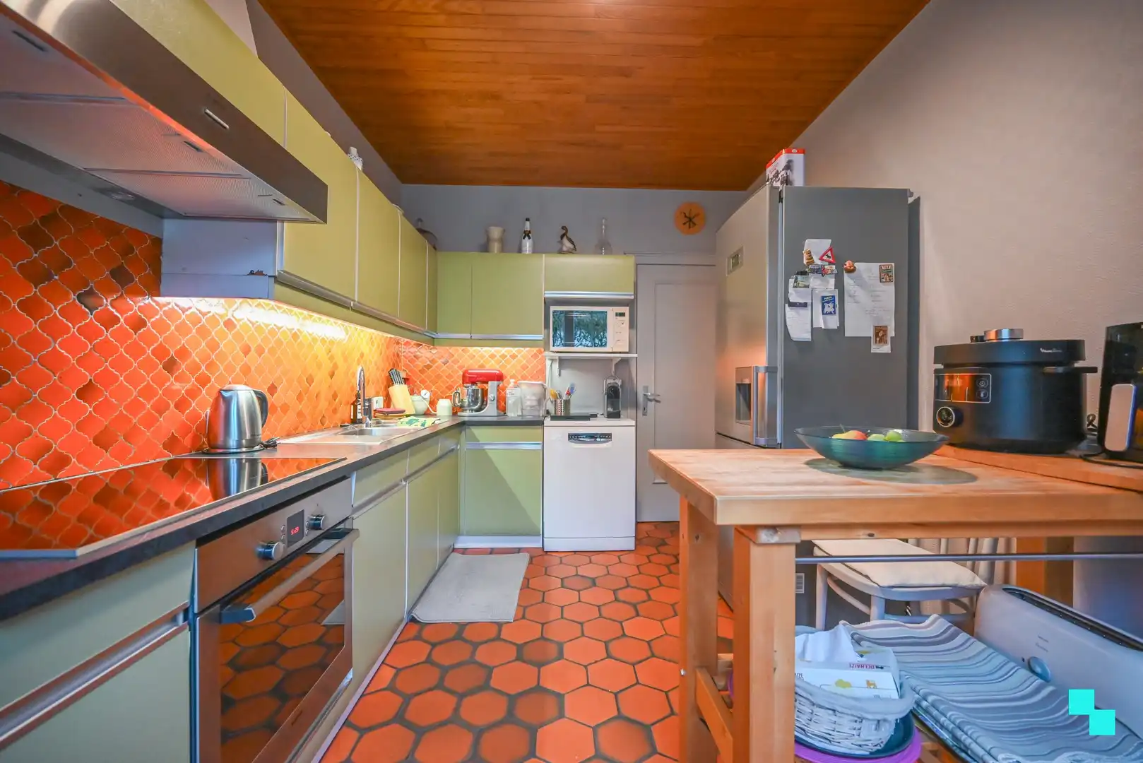 Verrassend ruime woning op een toplocatie in Marke foto 10