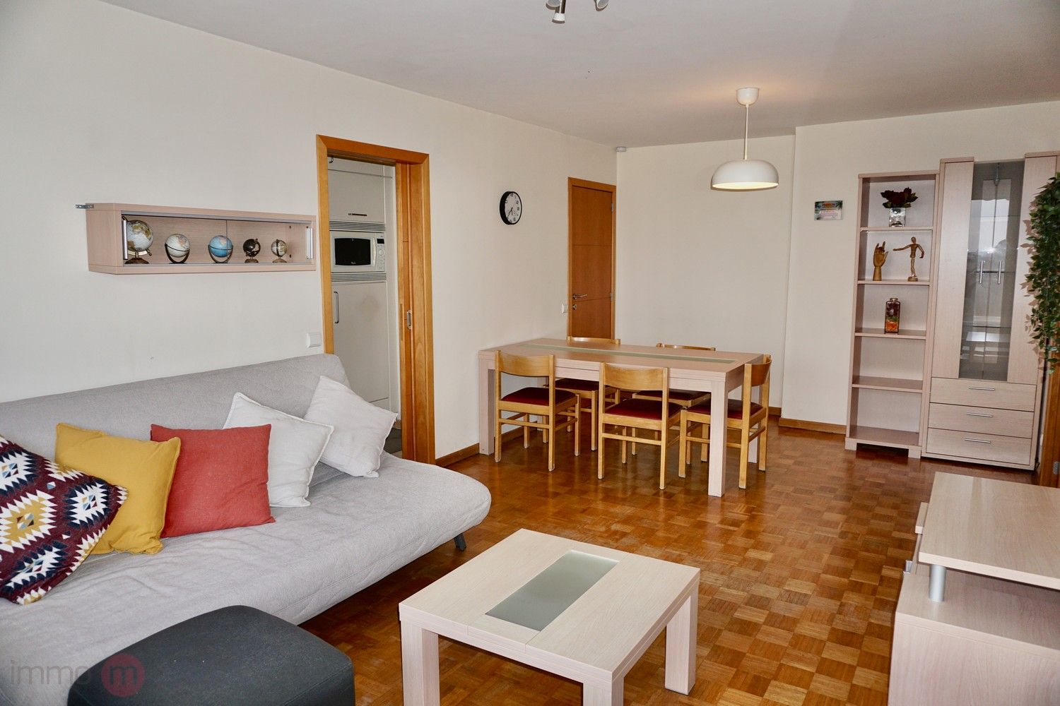 Gemeubeld appartement met 1 slaapkamer, bureelruimte, terras en fantastisch uitzicht over Leuven. foto 22