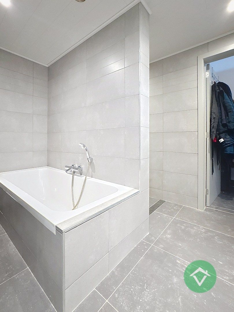 Lichtrijke Loft met 1 slaapkamer te Oostende foto 17