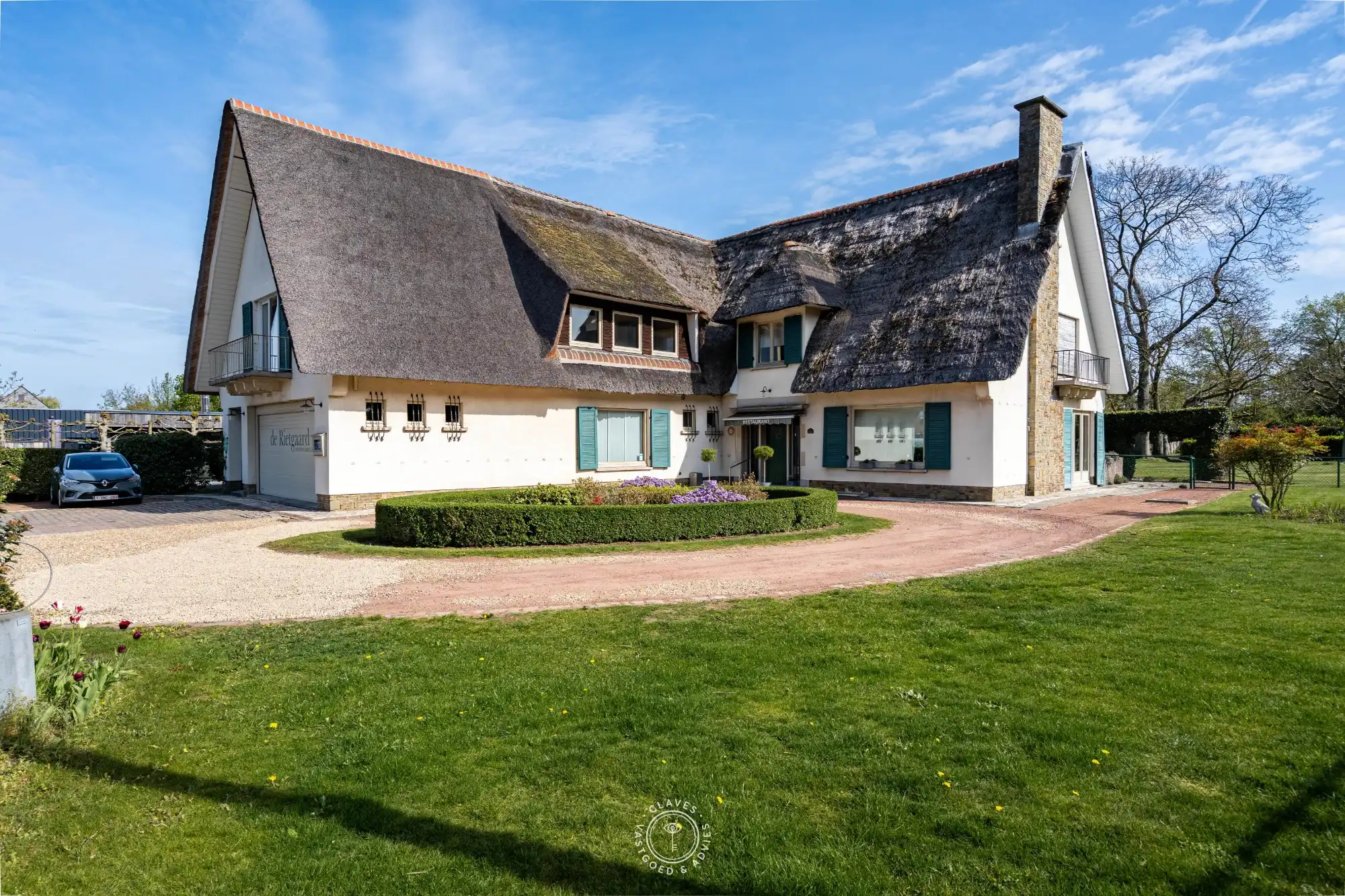 Iconisch horecapand met woonst op uitzonderlijk perceel van meer dan 3.000 m² foto 3