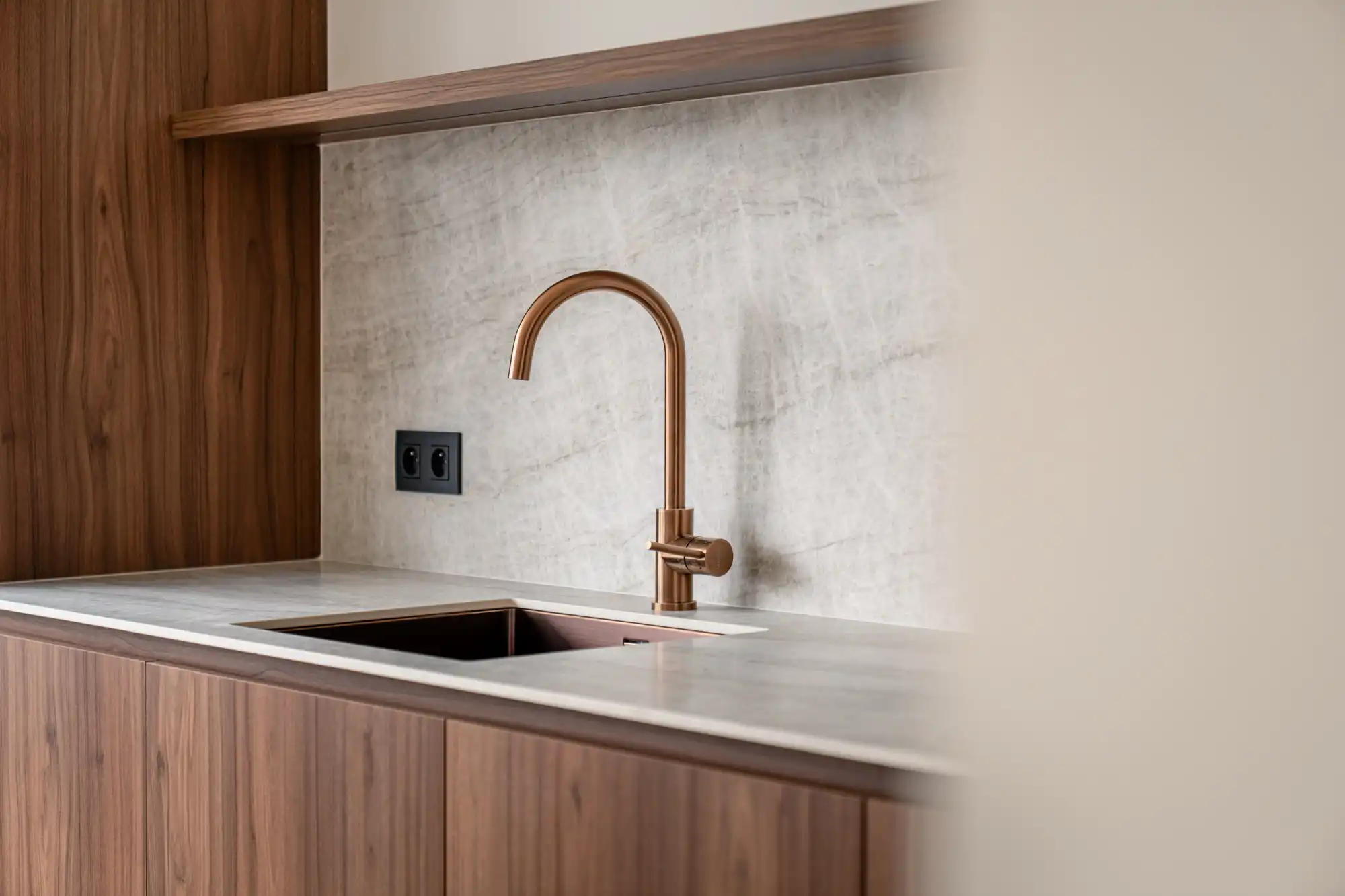 Geen typische renovatie: onberispelijk appartement met 2 slaapkamers nabij Fort V in Edegem foto 5