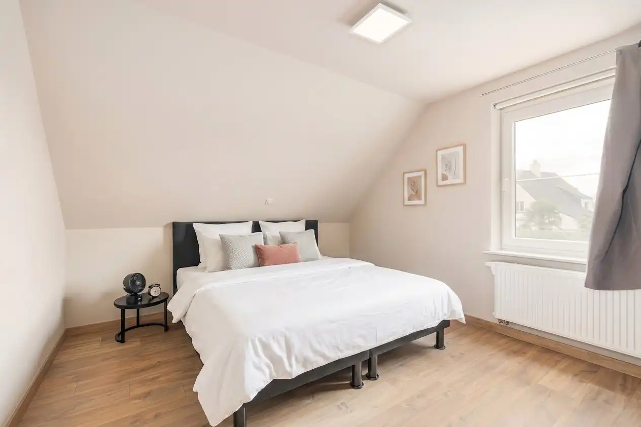 Recente halfopen bebouwing (2019) in rustige, doodlopende straat te Koekelare foto 14