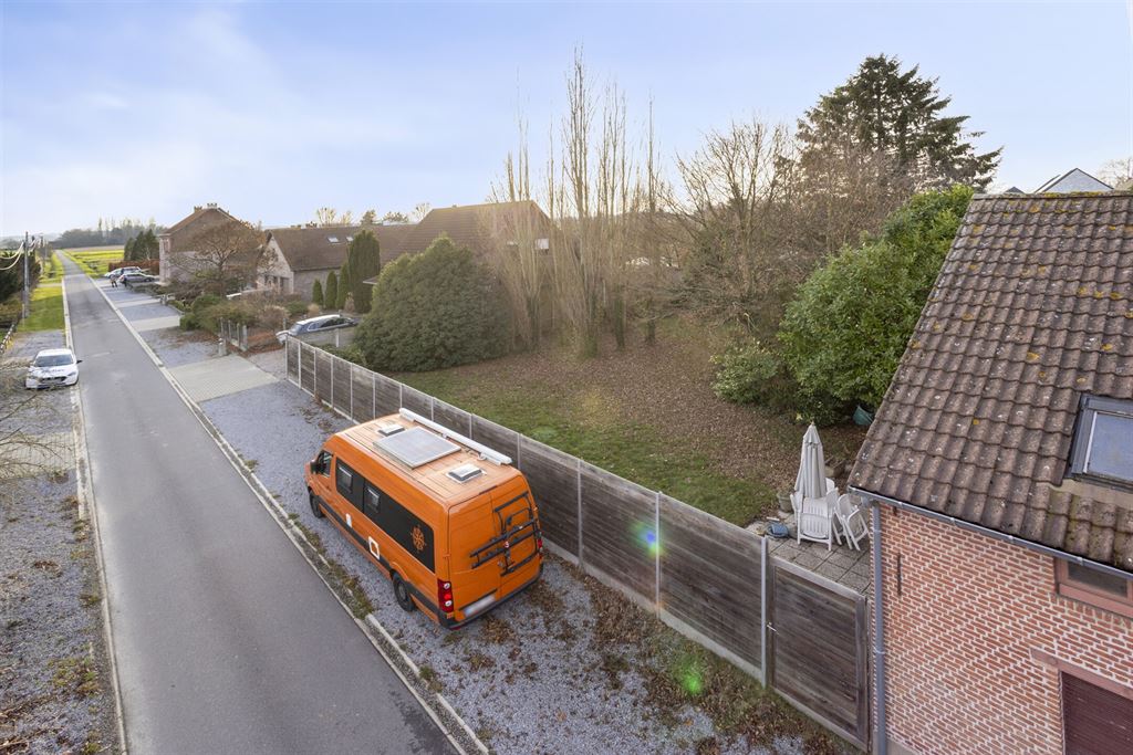 Bouwgrond voor open bebouwing in zeer rustige straat! foto 3