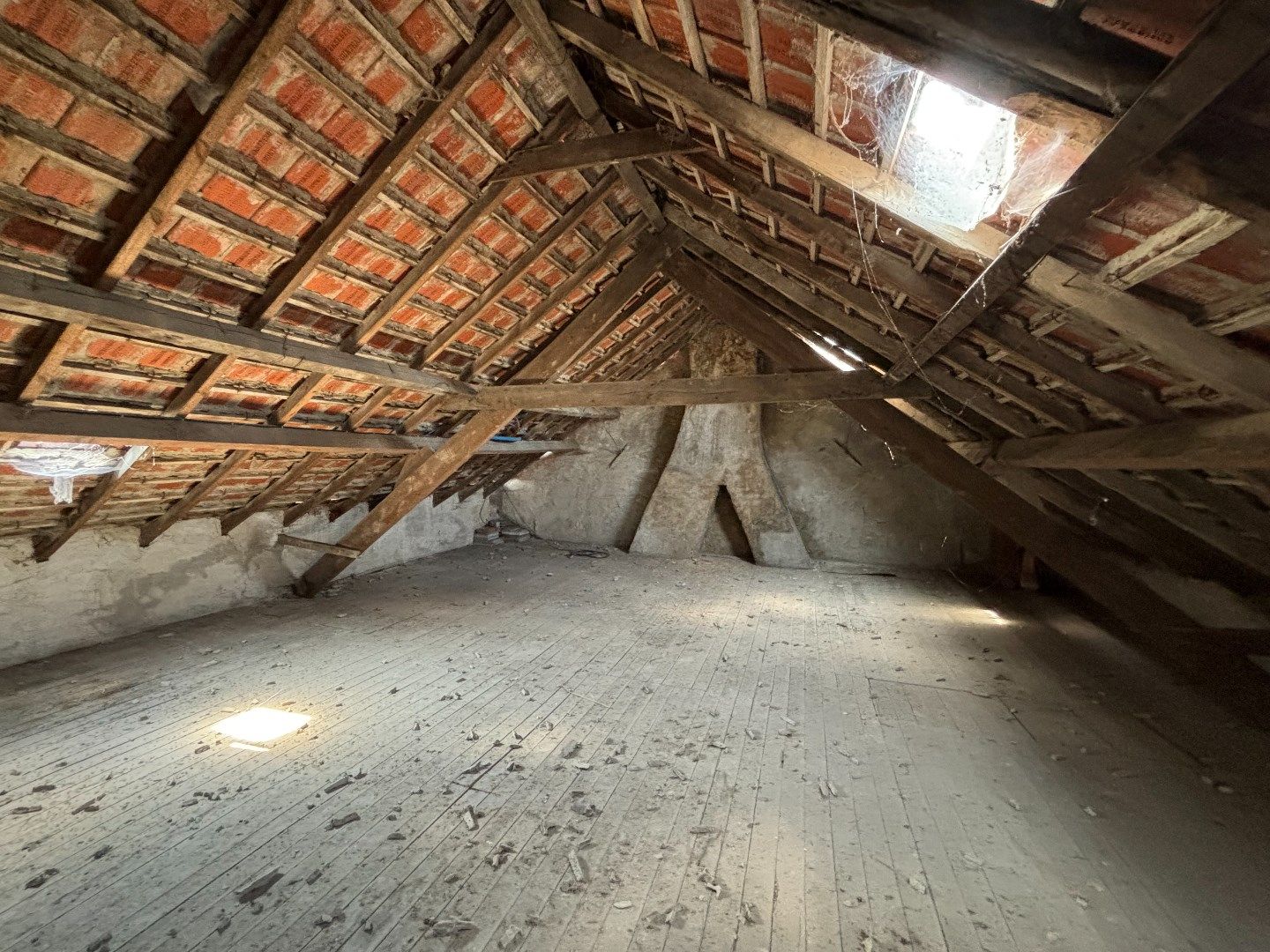 Ruime instapklare woning met tuin en garage. foto 25
