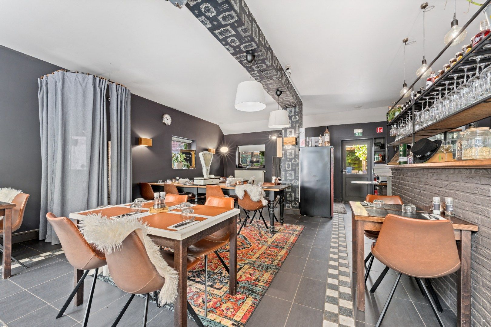 Karaktervolle woning aan het kanaal in Bornem foto 6