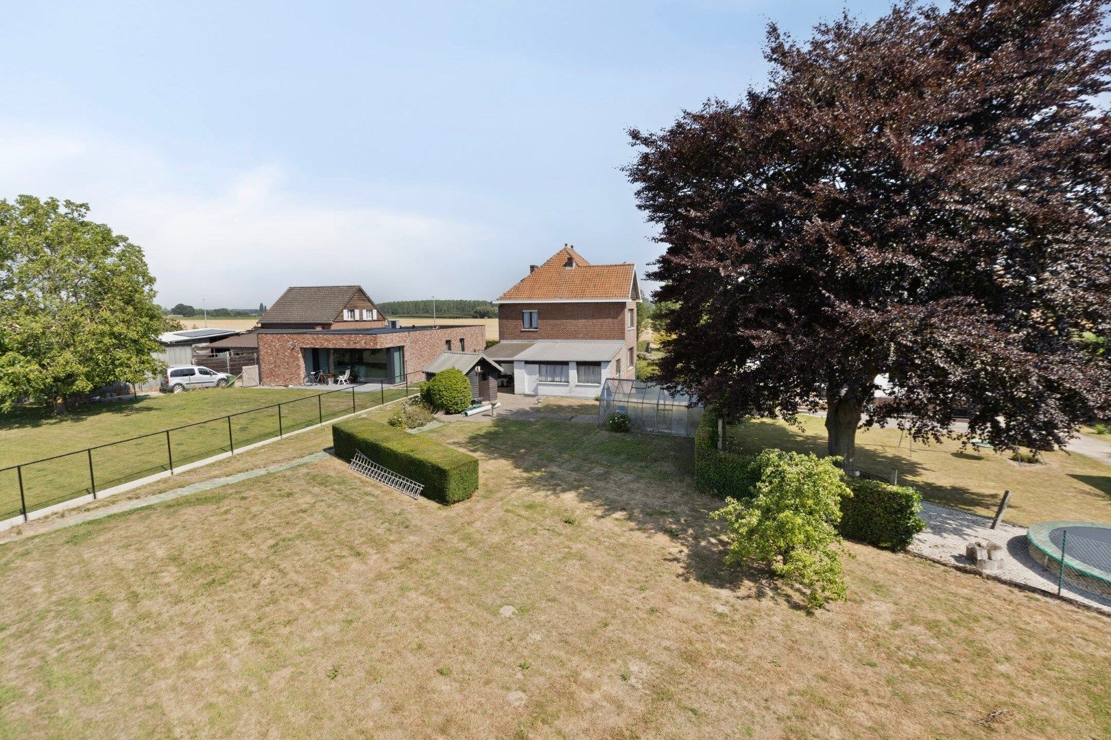 Vrijstaande woning met karakter en blijvend groene verzichten in Wintershoven foto 2