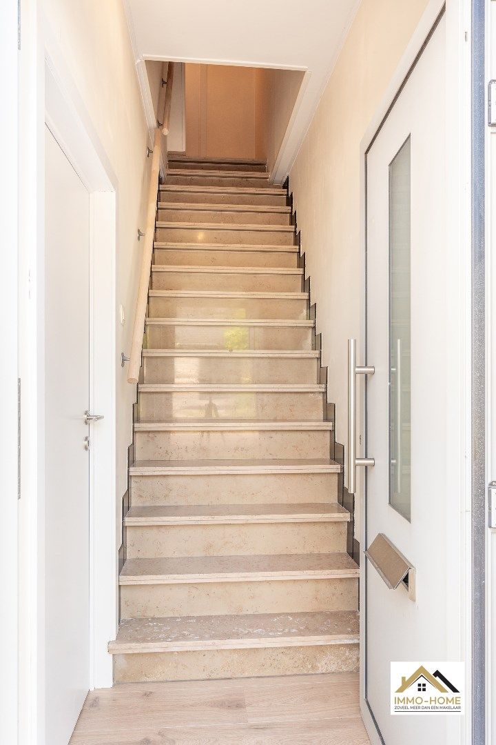 Recent gerenoveerde woning te Oostakker!  foto 22