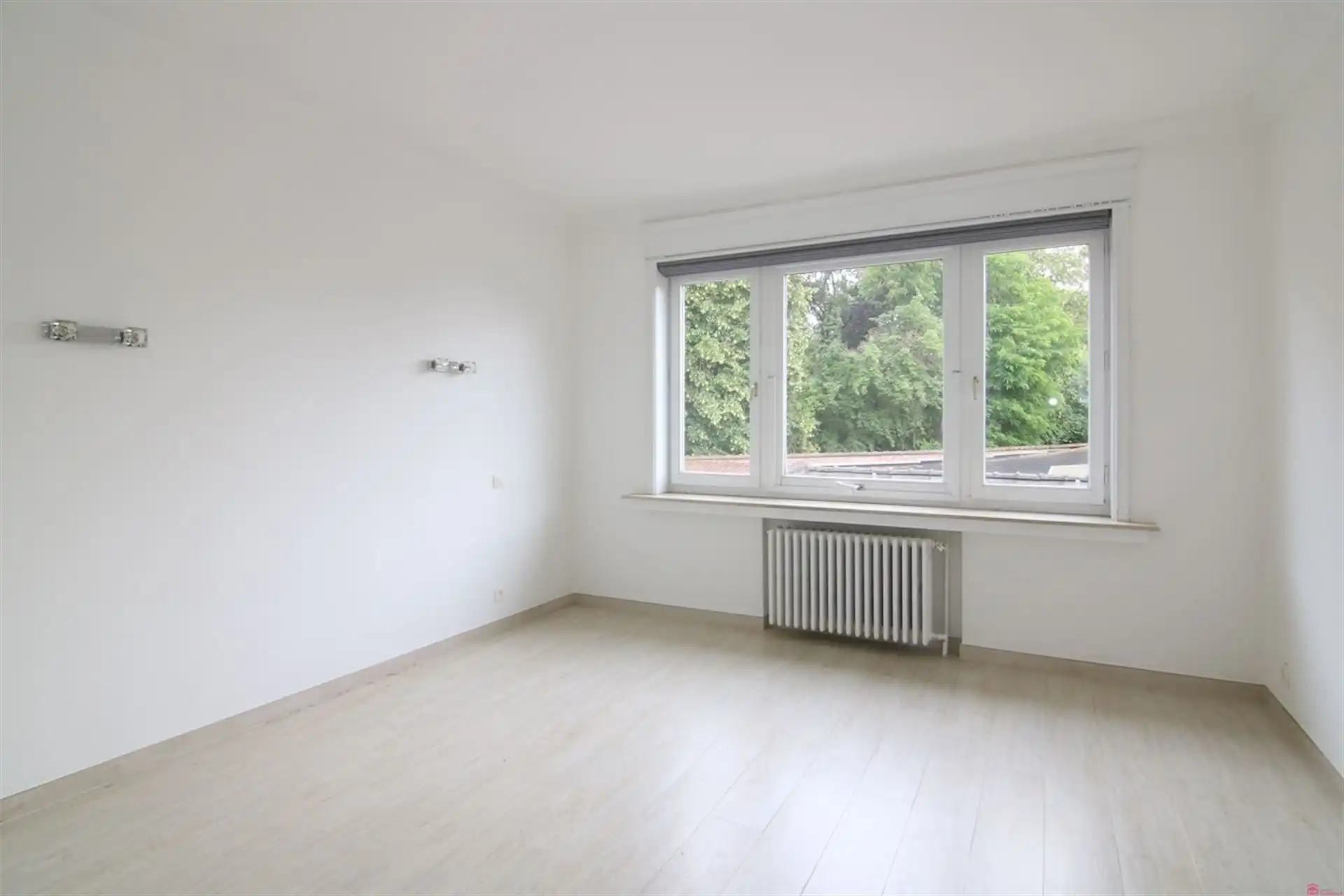 Ruim appartement in residentiële straat foto 12