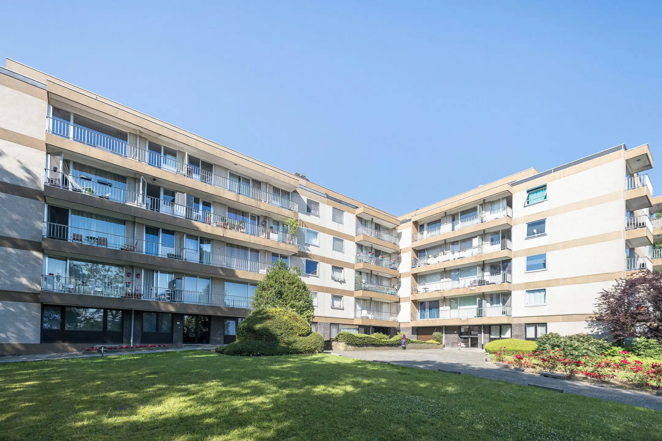 Mooi appartement met 2 slaapkamers van ± 84 m² foto 7