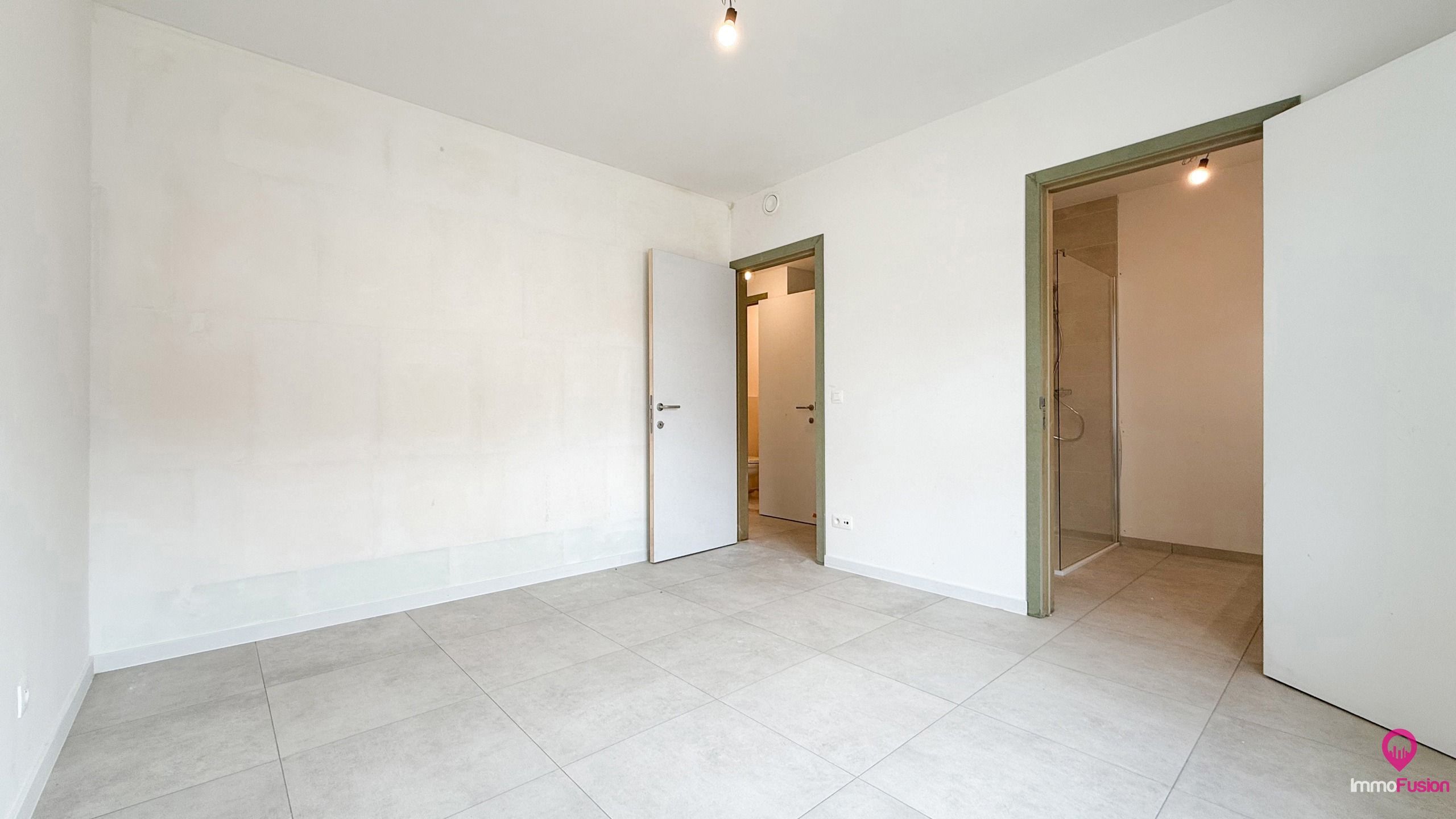 Gelijkvloers appartement met 3 slaapkamers en met een tuin! foto 12