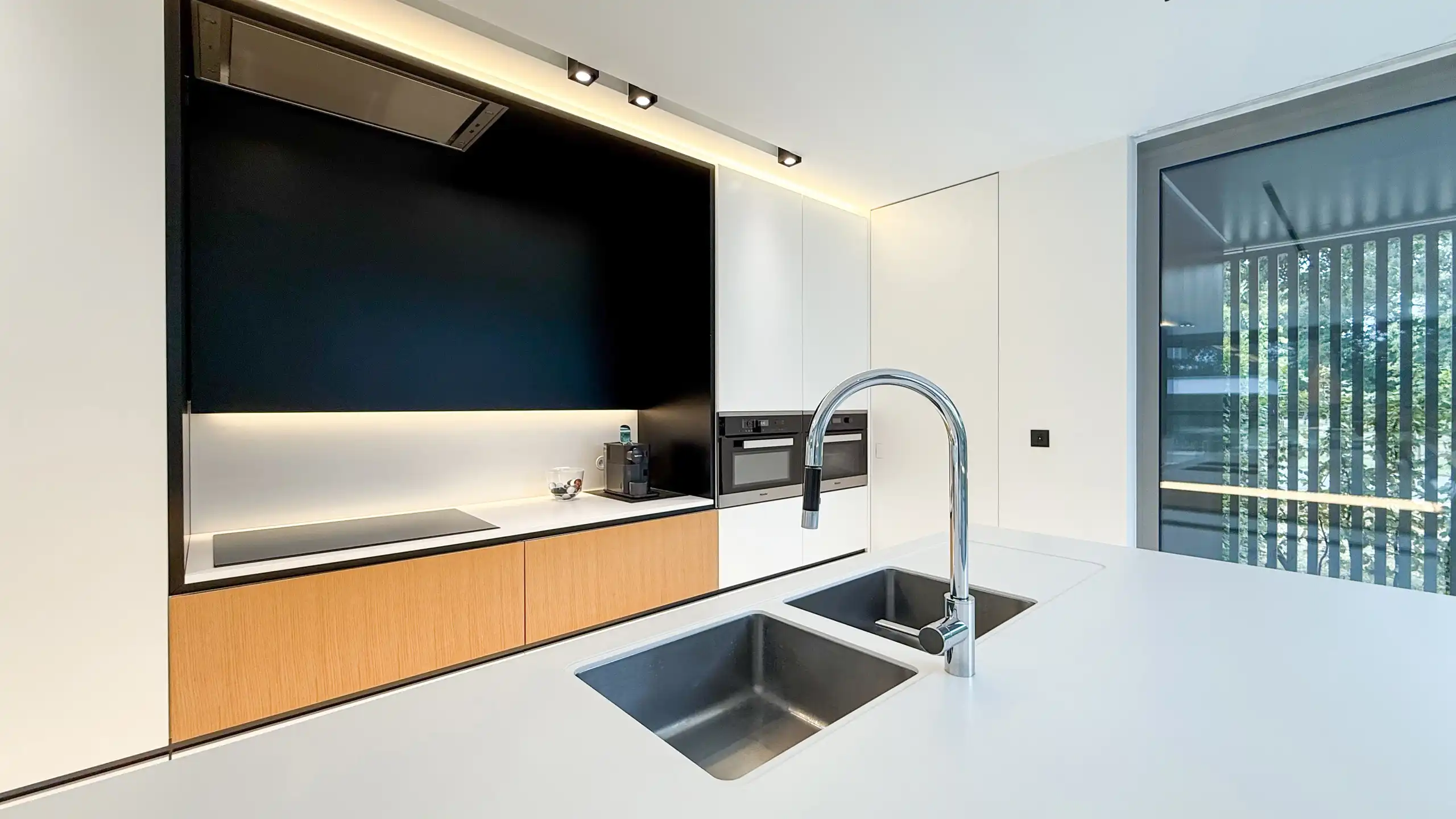 High-end instapklare woning met 4slpk, zwembad + terras! foto 12