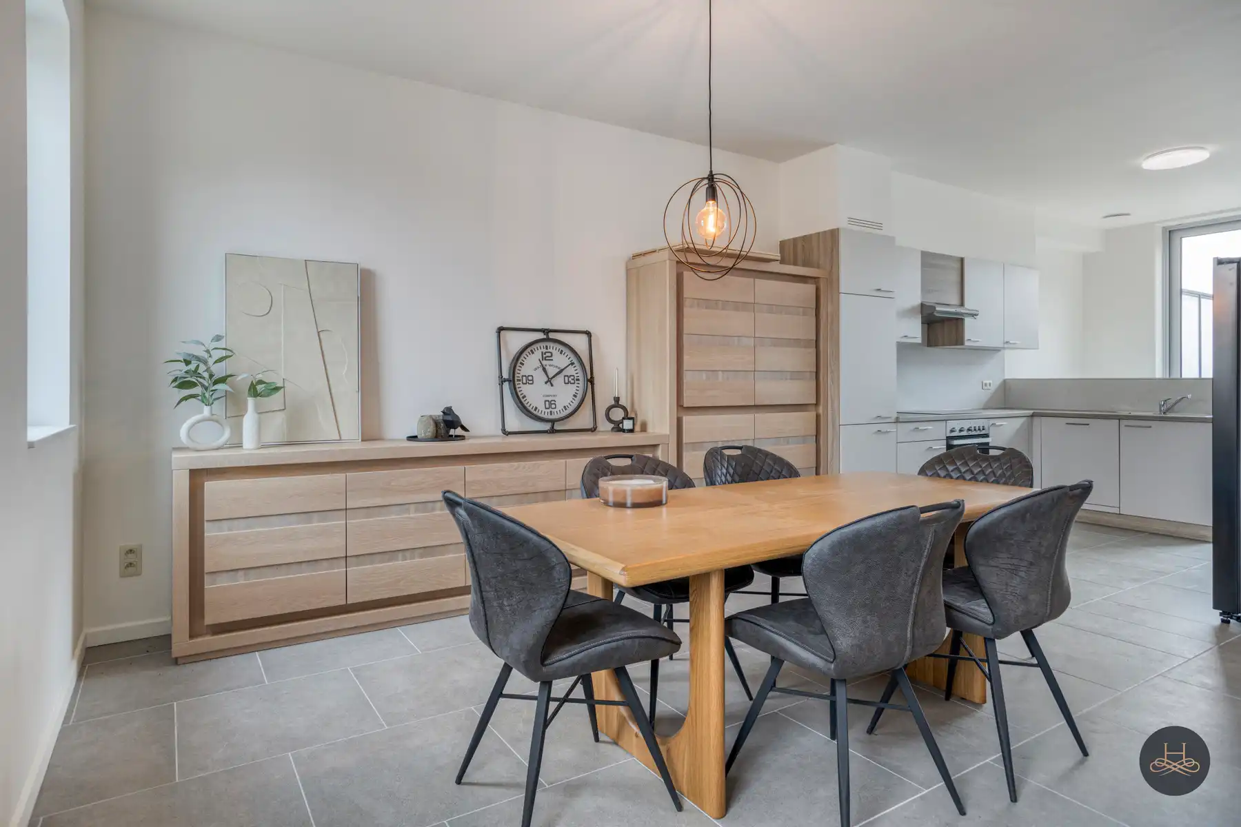 Verrassend ruime en lichtrijke bel-étagewoning met dakterras foto 2