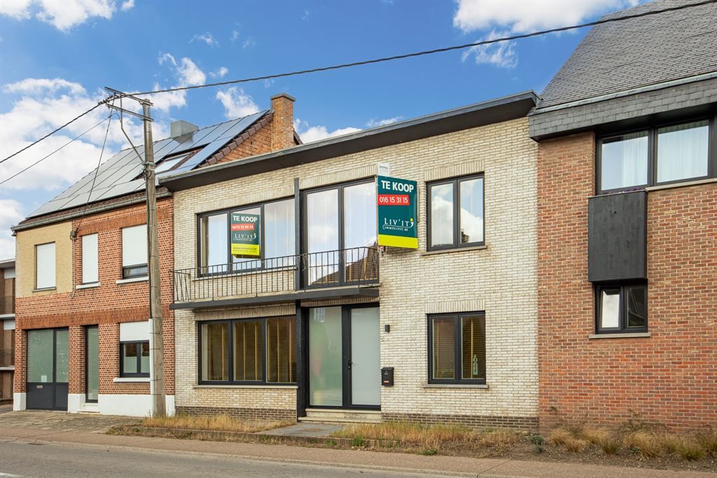 Ruime, gerenoveerde woning nabij centrum Werchter! foto {{pictureIndex}}