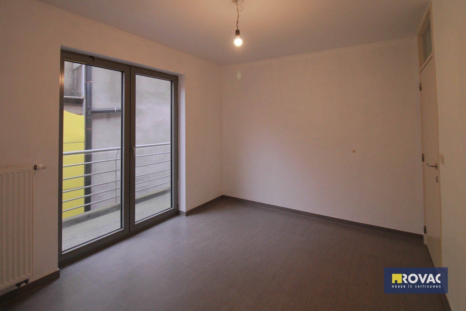 Energiezuinig appartement op absolute toplocatie in centrum Roeselare! foto 14