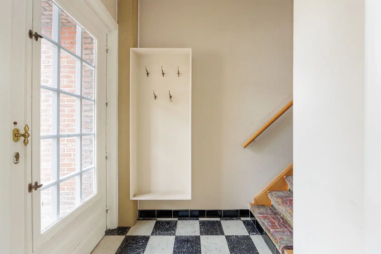 Woning met karakter en eindeloos potentieel foto 5