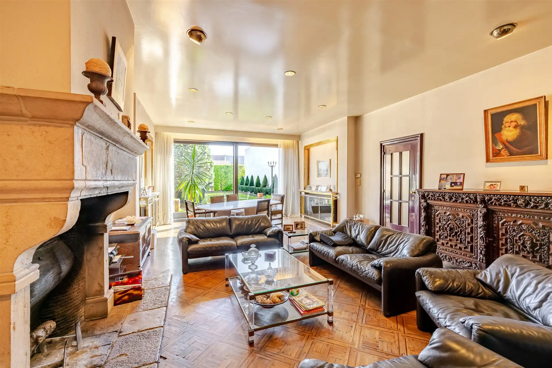 Karaktervolle herenwoning met indrukwekkende ruimte, authentieke elementen en rustige tuin nabij het stadspark foto 3