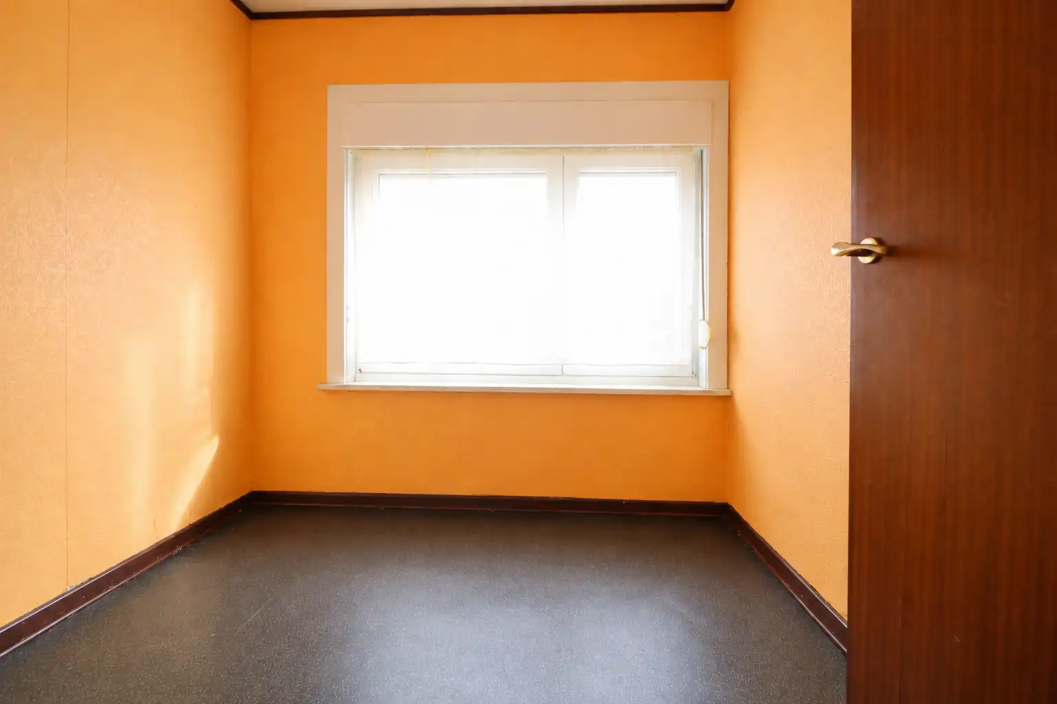 Te renoveren woning met 4 slaapkamers op wandelafstand van het centrum. foto 10