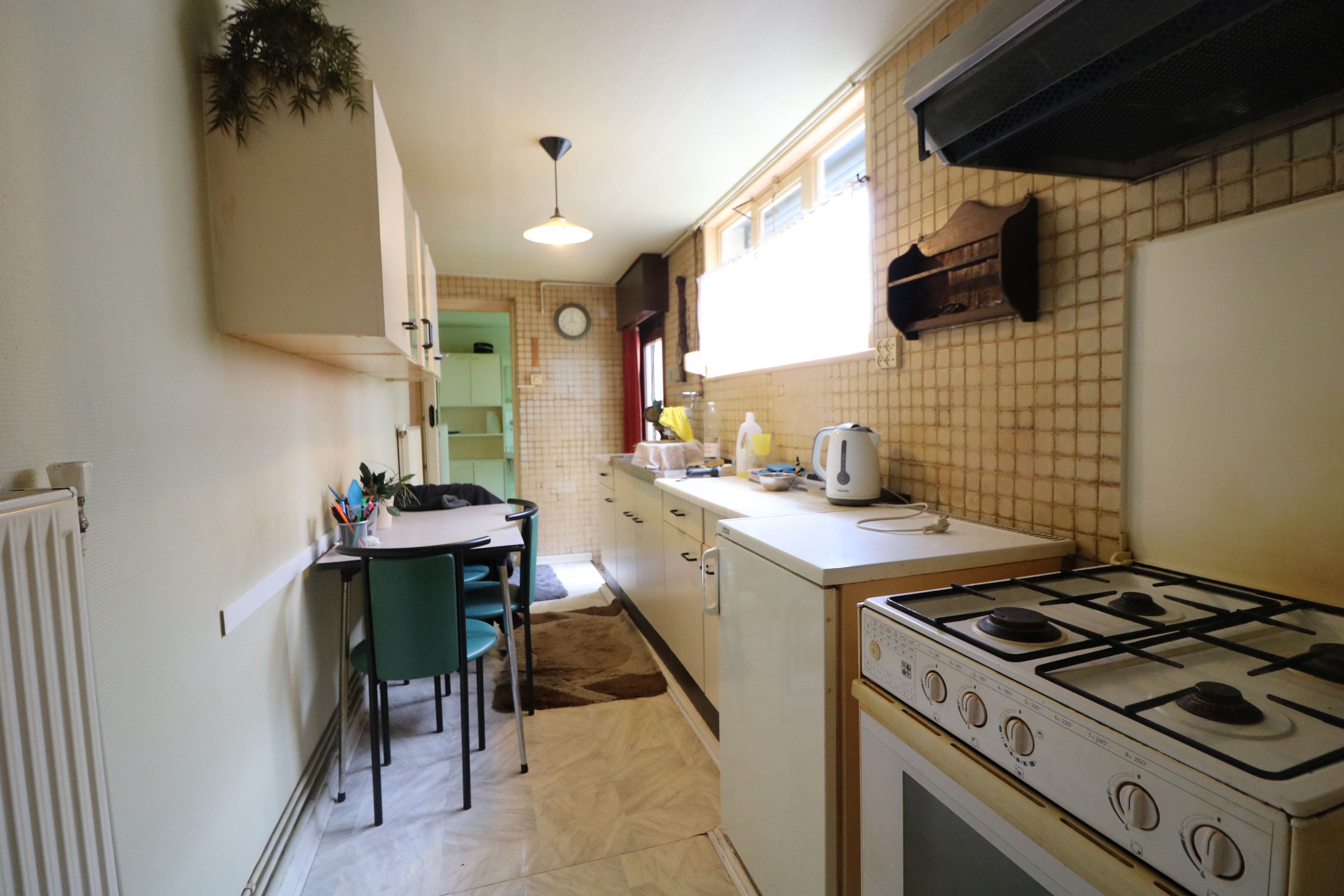 Goed verzorgde rijwoning met 3 slaapkamers en tuin, op wandelafstand van het centrum. foto 8