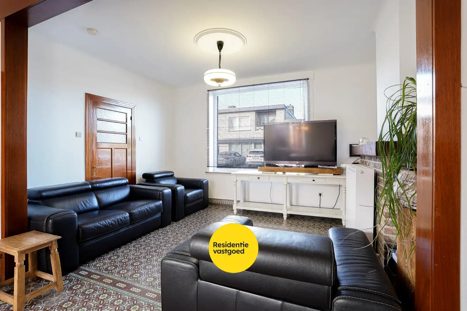 Zeer mooi onderhouden woning in het centrum van Aartrijke foto 5